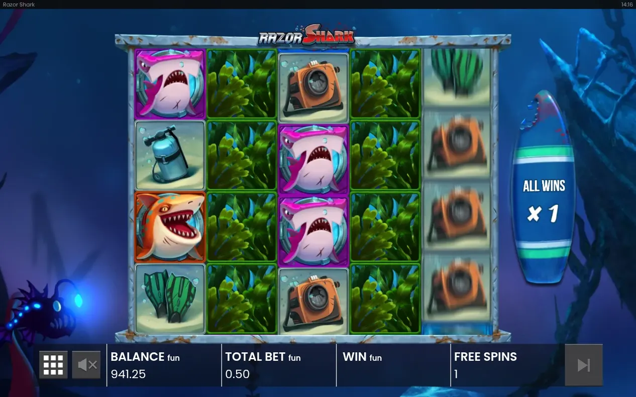 Freispielwalzen: Reels 2 und 4 komplett mit grünen Mystery Stacks, ALL WINS x1, FREE SPINS 1.